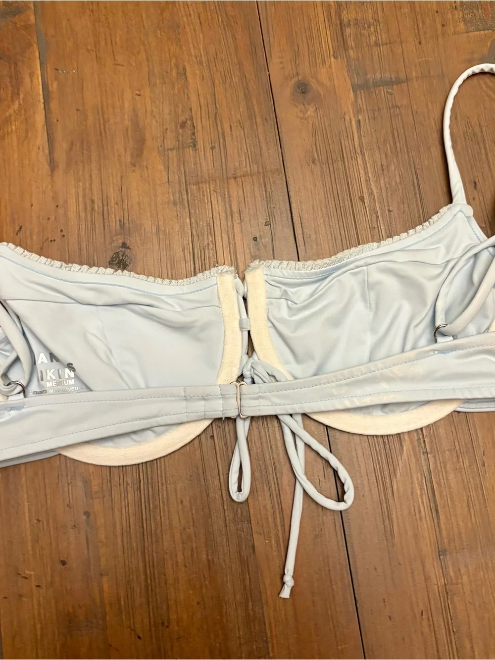 NWOT Frankie’s bikinis Lucia ruffle underwire bikini top in new moon